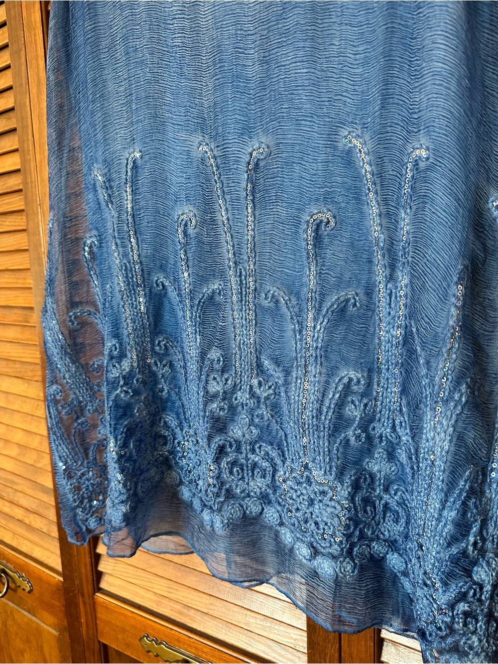 Soft Surroundings blue Silk Romance embroidered sequin tunic tank size Medium - Picture 6 of 10